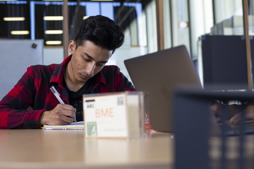 A BME student studies in the Academic Resource Center