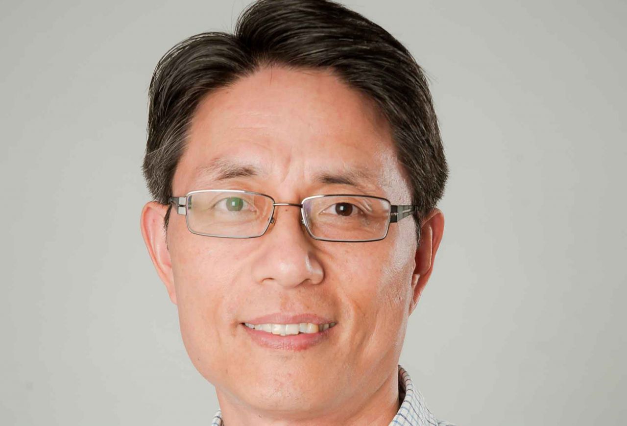 Headshot of Professor Yongyi Yang