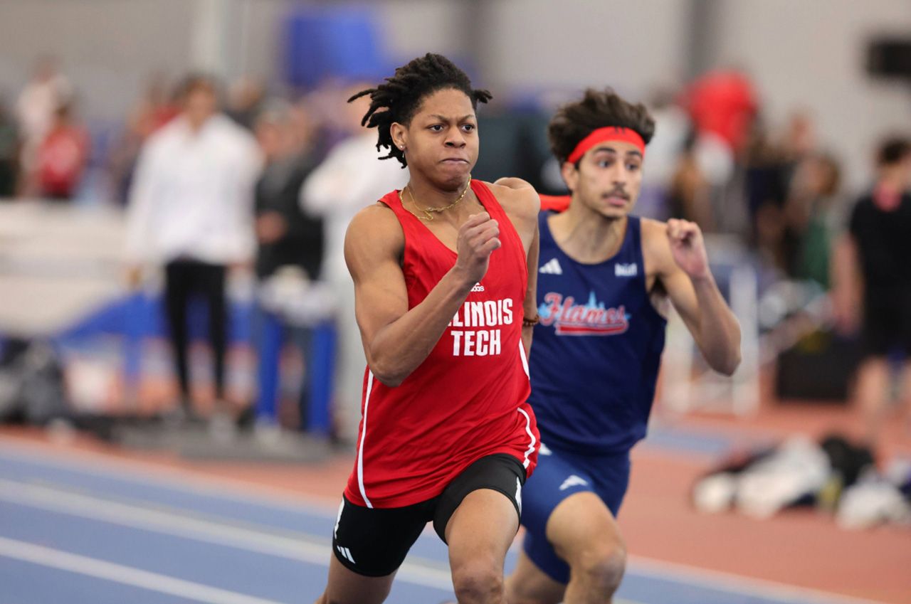 Illinois Tech student-athlete Carson Owens