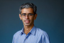 Headshot of MMAE 593 Seminar Series Guest Speaker Pranav Bhounsule, associate professor of mechanical engineering at the University of Illinois at Chicago
