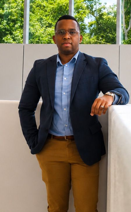 Illinois Tech alumnus Andy Daniel