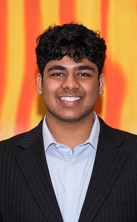Headshot of School of Computing student Vishnu Thampuran (CS 4th Year)