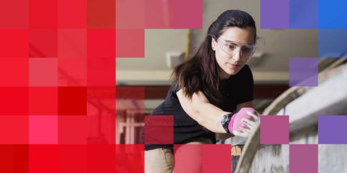 Illinois Tech Civil, Architectural and Environmental Engineering female student in lab