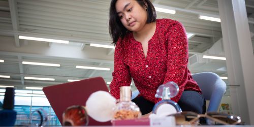 Illinois Tech alumna Jessica Forbes working on campus