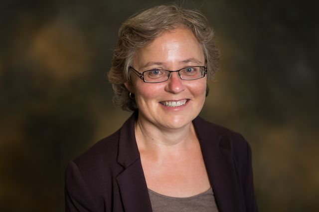 Headshot of Illinois Tech Professor of Philosophy Elisabeth Hildt